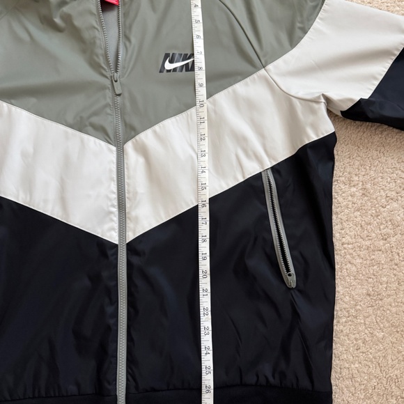 Nike Men’s Zip-up Hoodie Sports Jacket - Picture 5 of 7